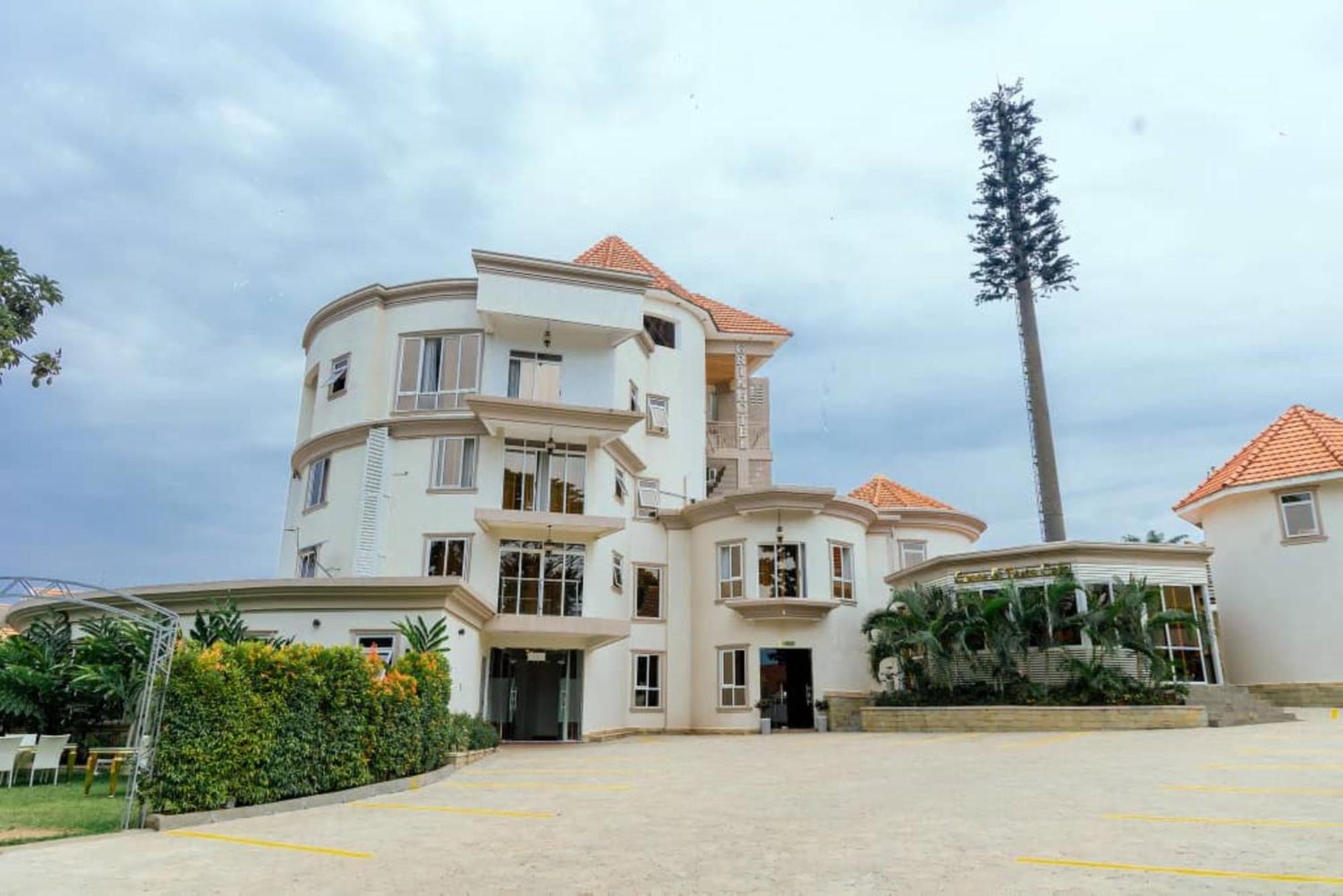 Grik Hotel - Entebbe Exterior foto